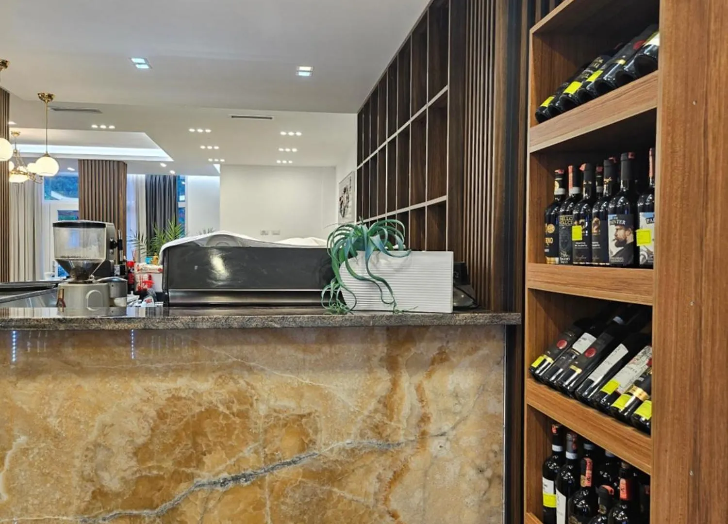 4 Stinet Otel Valbone