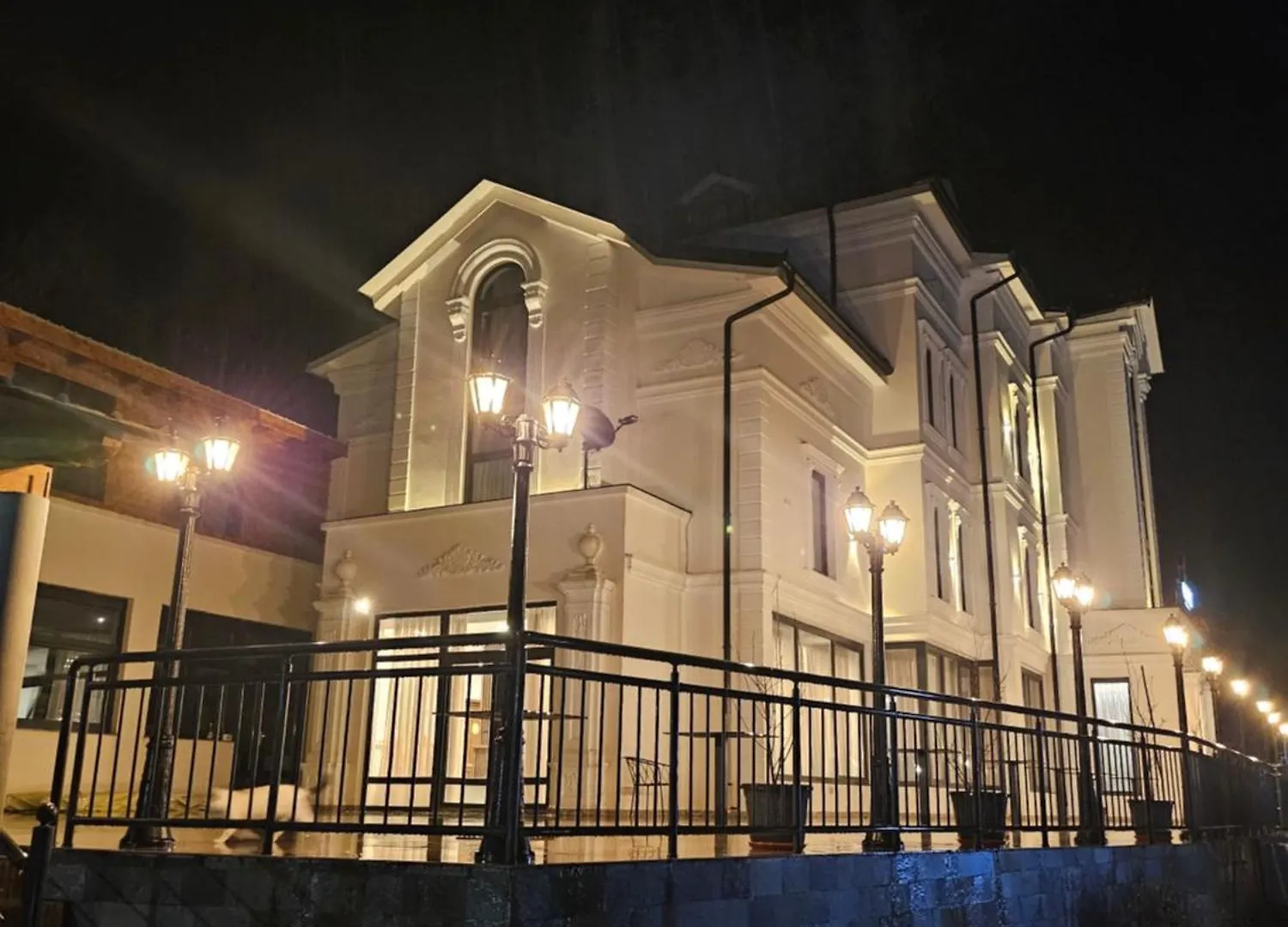 4 Stinet Otel Valbone
